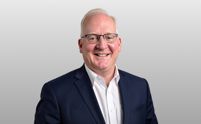 Portrait Daniel Holmander 4905 7634 9885 v1