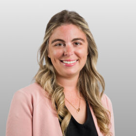 Portrait Kristen Souza