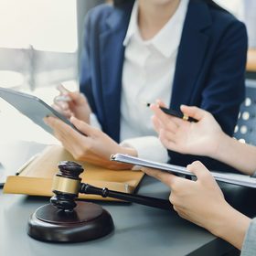 Practice Litigation 4913 8136 5948 v1